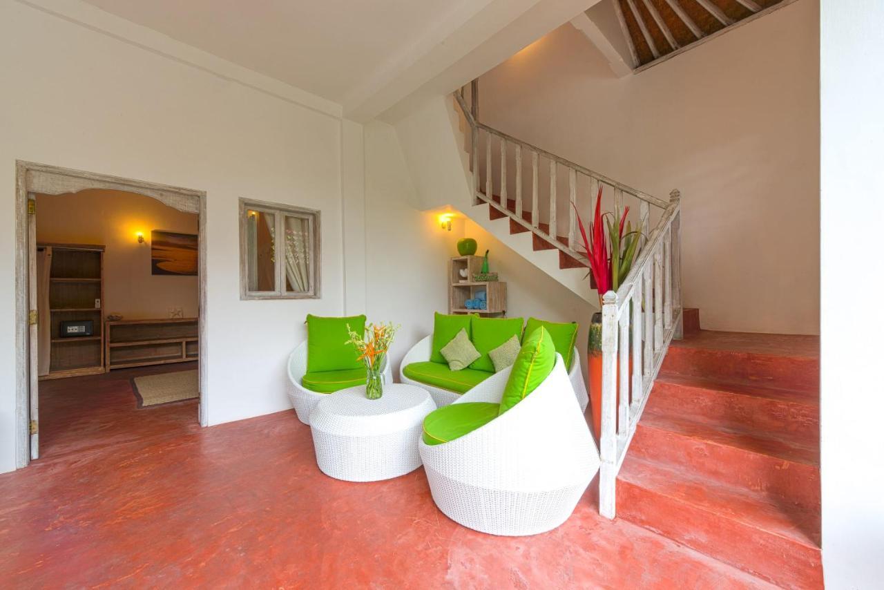 Villa Enjoy - Seminyak Center Luaran gambar